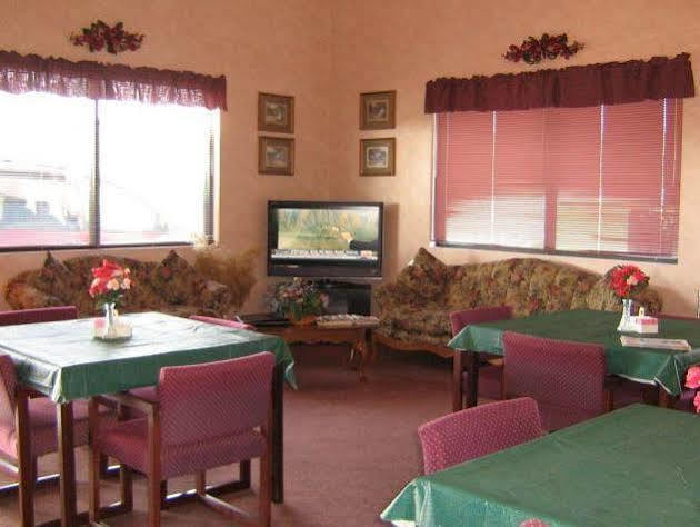 Days Inn By Wyndham Ozark Springfield Bagian luar foto